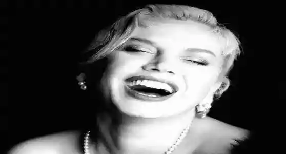 متن و ترجمه آهنگ Pardon از سزن آکسو